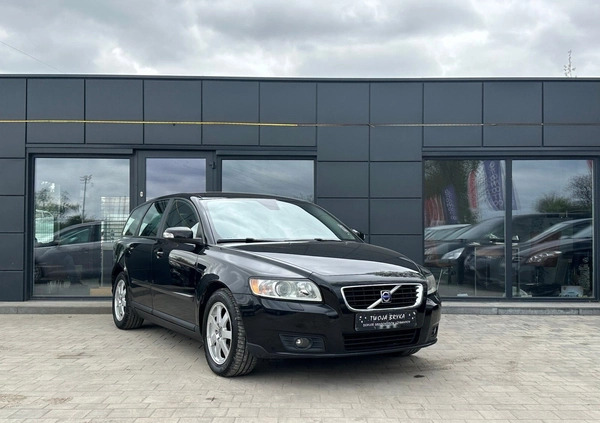 Volvo V50 cena 17900 przebieg: 250000, rok produkcji 2009 z Polanica-Zdrój małe 352